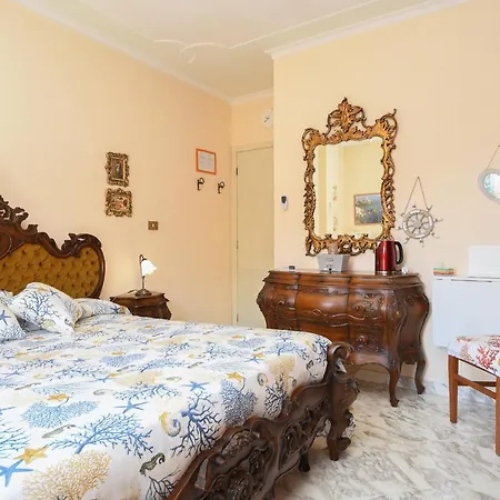 Why Not Jona? * Varazze