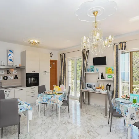 Why Not Jona? Bed and Breakfast