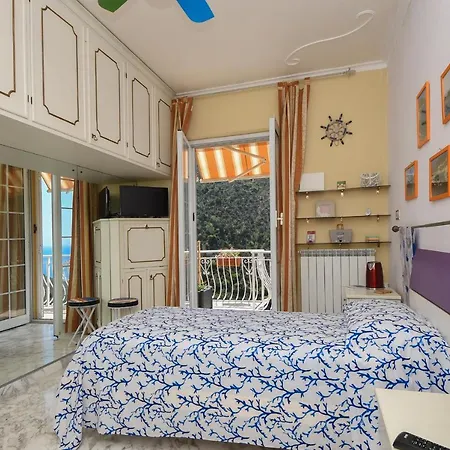 Why Not Jona? Bed & Breakfast *