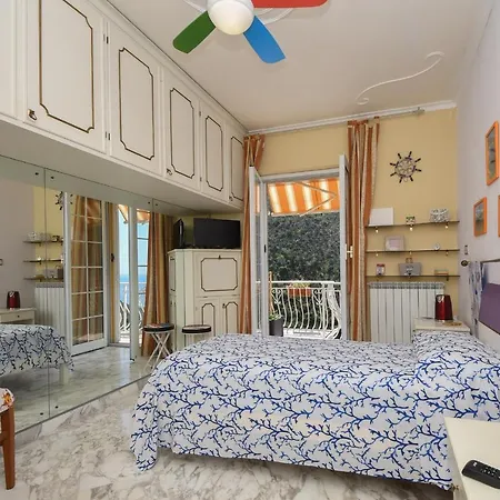 Why Not Jona? Bed & Breakfast *