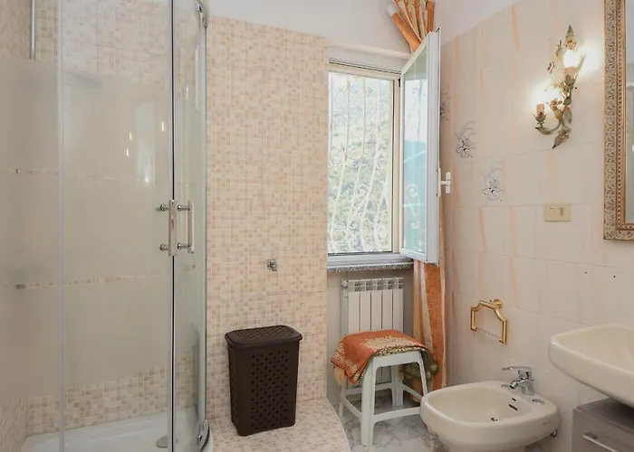 Why Not Jona? * Varazze